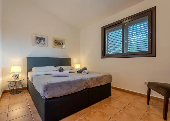 Club Villamar - Nirwana 6 Villa *